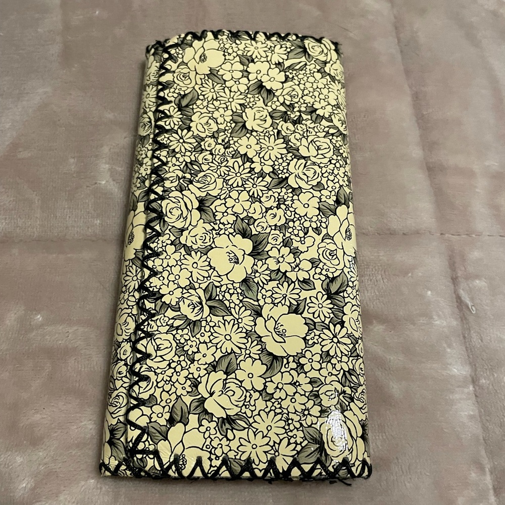 Beautiful Floral Trifold Wallet